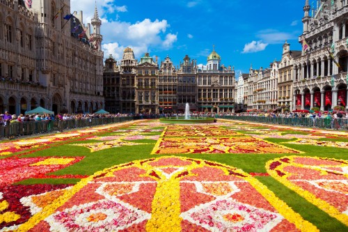 experiencias-de-viagens-floral-carpet-on-the-grand-place-square-brussels-belgium