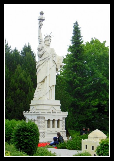 experiencias-de-viagens-legolandia-replica-liberty-statue