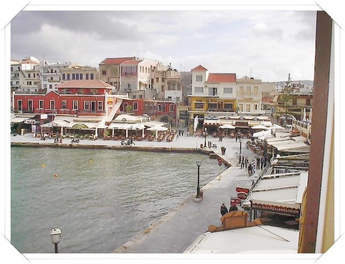 experiencias-de-viagens-Crete-Chenia-harbor-dia